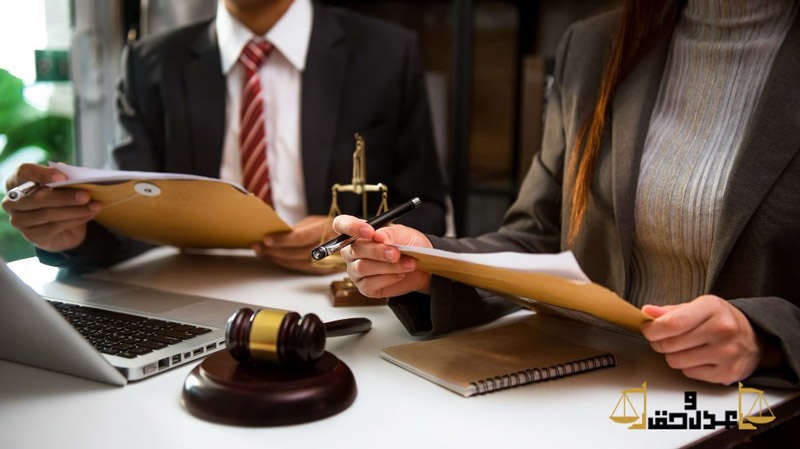 آیا متهم بدون وکیل میتواند از پرونده کپی برداری کند
